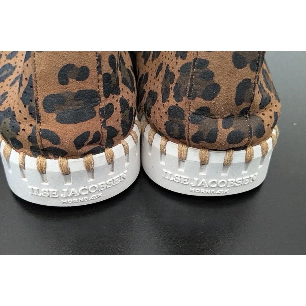 Isle Jacobsen Hornbaek‎ Tulip Sneakers Slip On Shoes Brown Animal Print Size 37